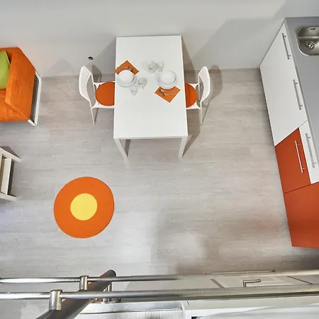 Lägenhet Hild-2 | *