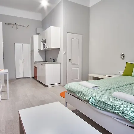 Hild-2 | * Budapest