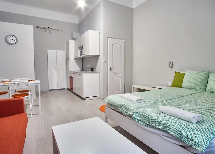 Hild-2 | * Budapest